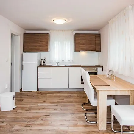 דירה Buskulic פטרצ'אנה