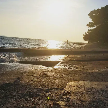 公寓 Buskulic 佩特坎内