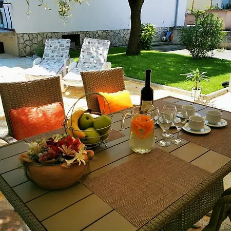 Buskulic *